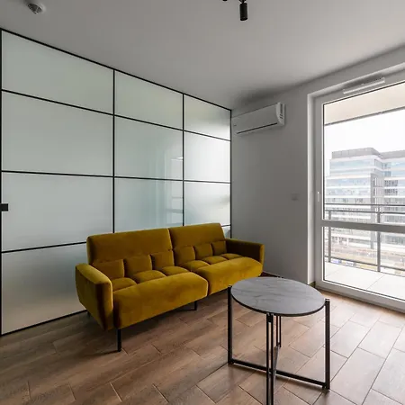 Nowy Komfortowy Apartament Warszawa Wiktoryn 6A, Tv Smart, 72