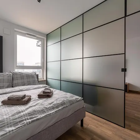 Nowy Komfortowy Apartament Warszawa Wiktoryn 6A, Tv Smart, 72